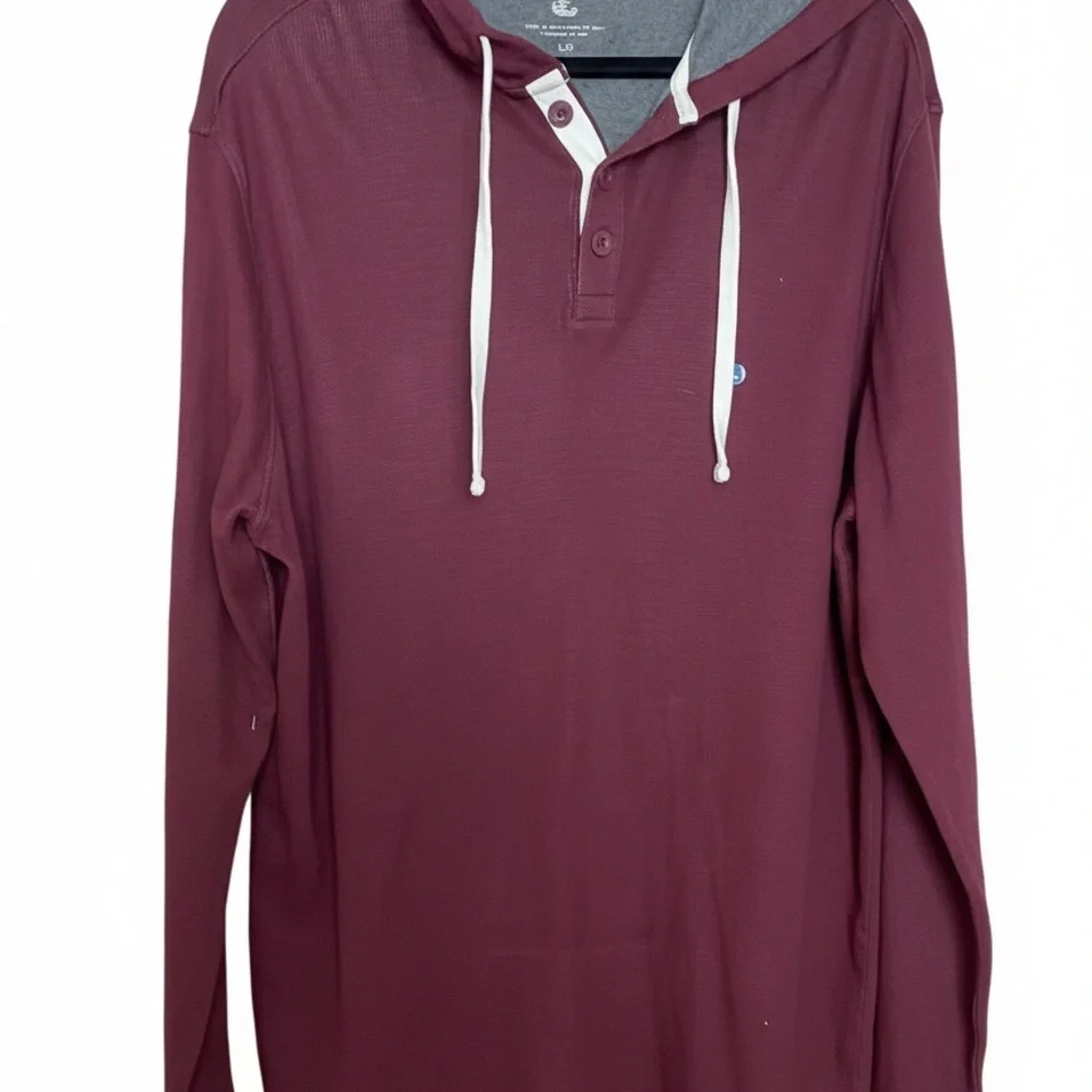 NWT Bass & Co. Men's Burgundy Long Sleeve Henley Shirt, size large